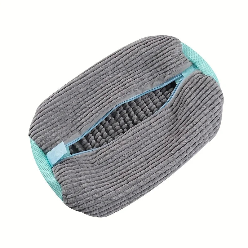 Chenille-Lined Shoe Washing Bag – Blue - InspiredGrabs.com