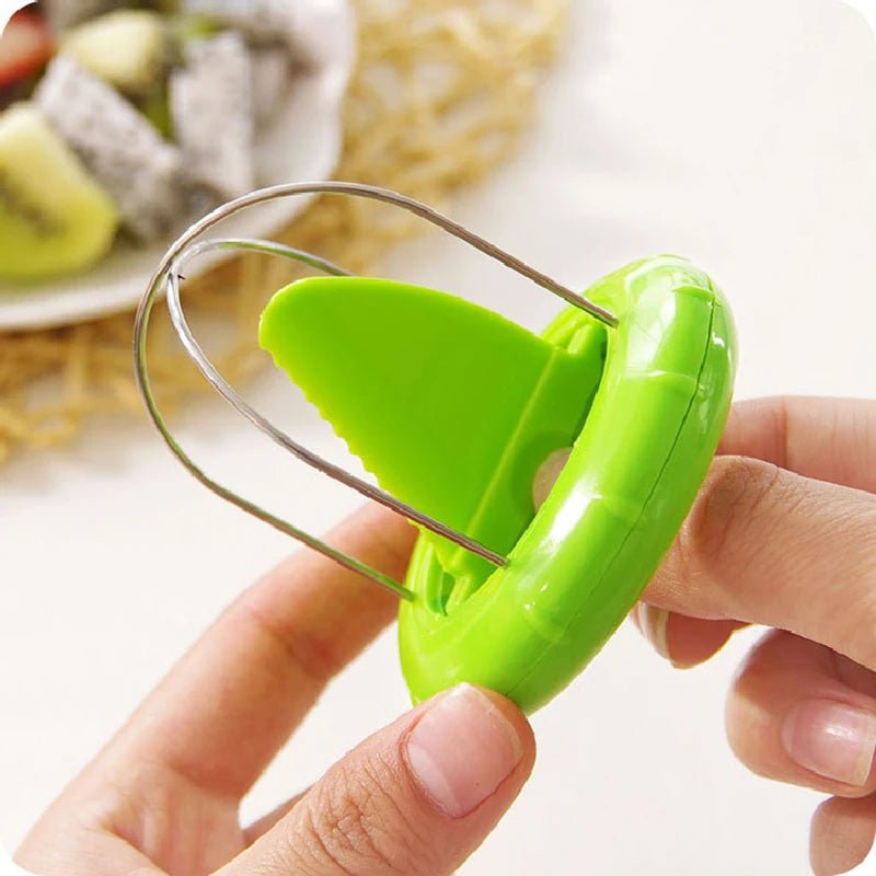 Detachable Kiwi Cutter & Fruit Peeler Tool - InspiredGrabs.com