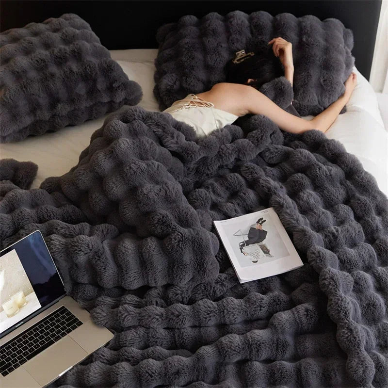 Soft Toscana Rabbit Fur Blanket – Double - Sided Bubble Fleece - InspiredGrabs.com