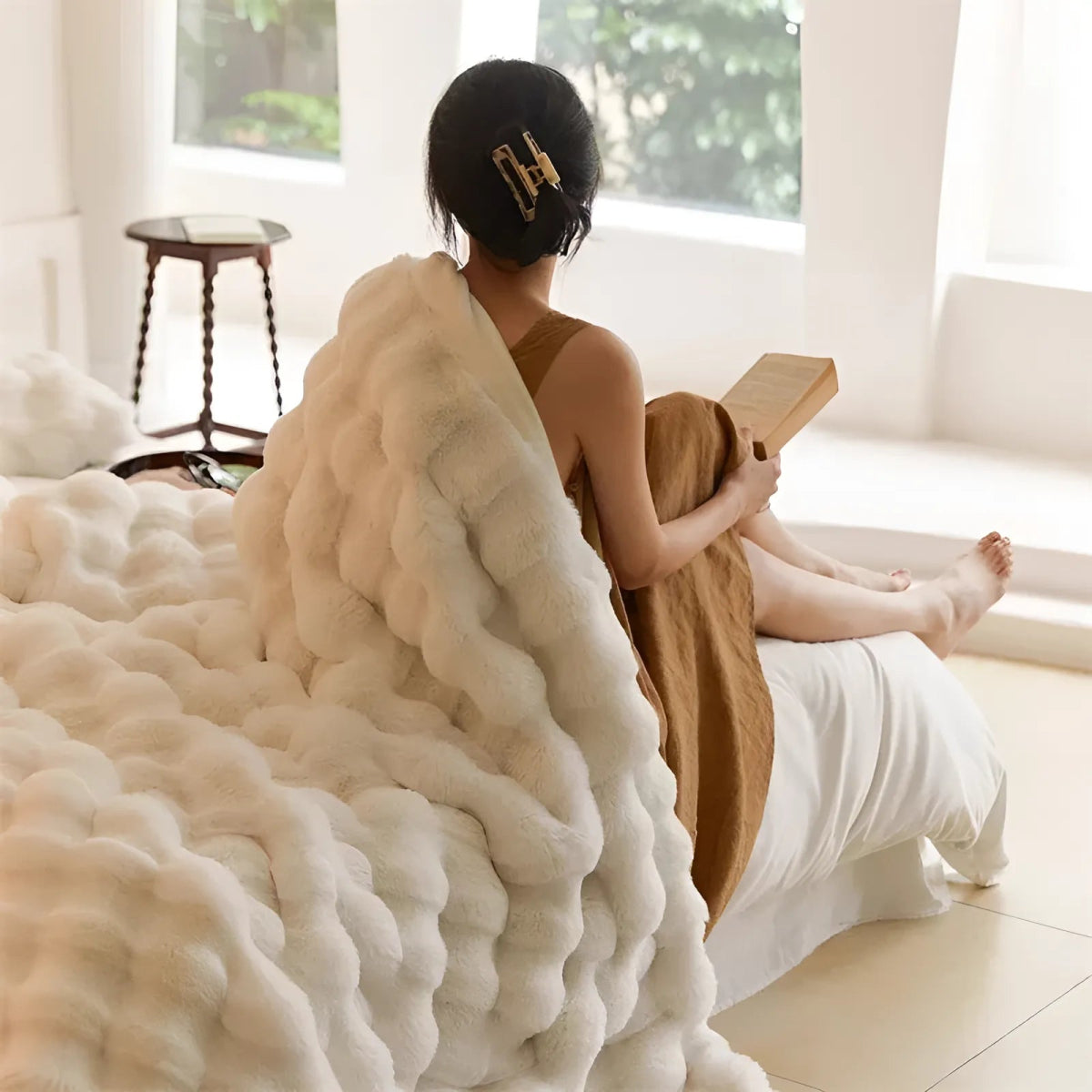 Soft Toscana Rabbit Fur Blanket – Double - Sided Bubble Fleece - InspiredGrabs.com