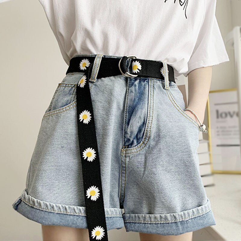 Beautiful Daisy Print Nylon Canvas Belt - InspiredGrabs.com