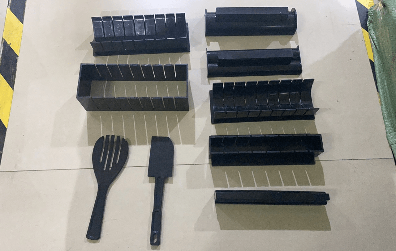 High-quality Plastic Manual Sushi Making Tool Kit with 5 Sushi Roll Molds - InspiredGrabs.com