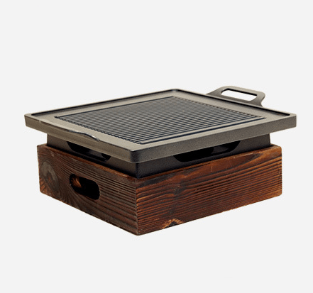 The delicious taste of Korean-style grilled food with our Wooden Seat Grill Pan - InspiredGrabs.com