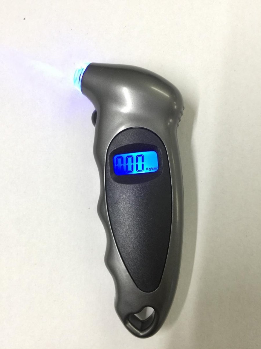 The LCD and backlight make monitoring your car's tire air pressure easy. - InspiredGrabs.com