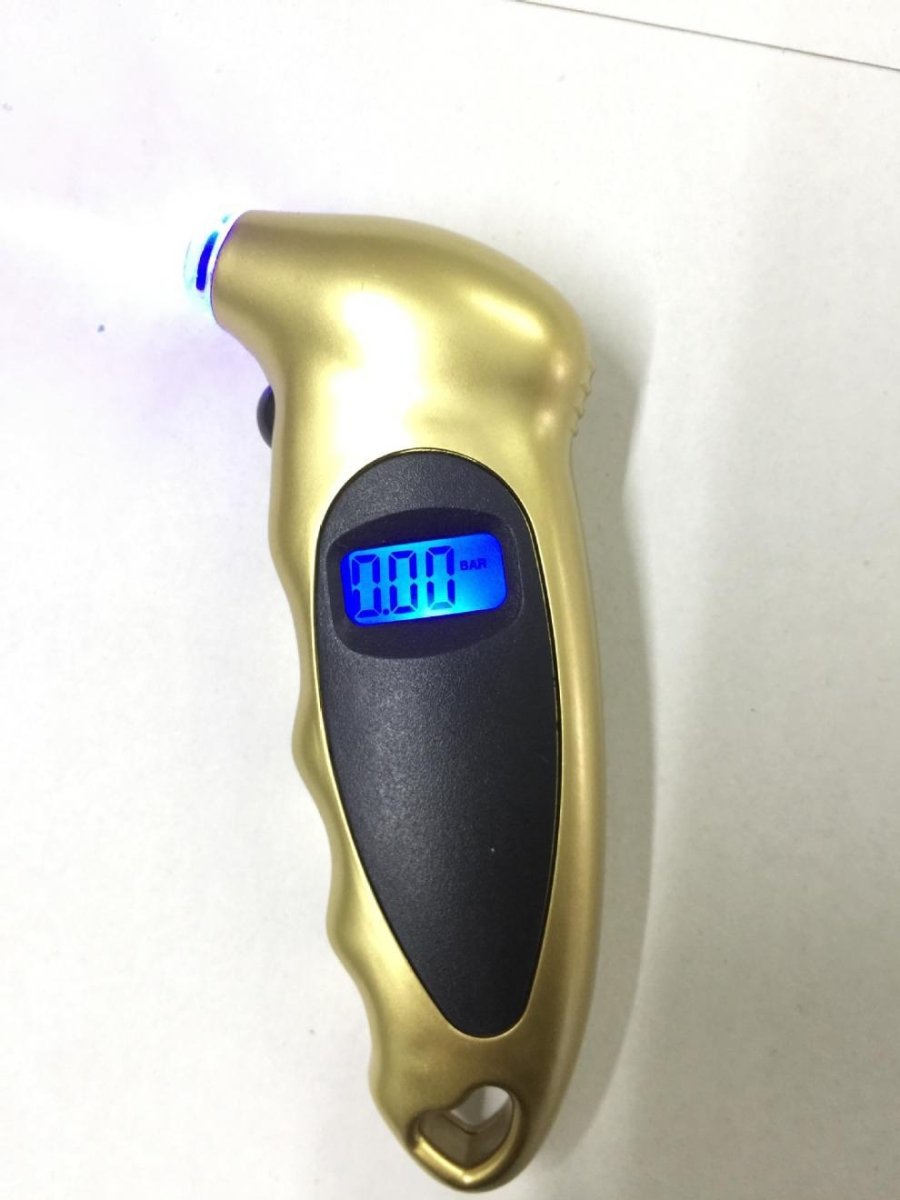 The LCD and backlight make monitoring your car's tire air pressure easy. - InspiredGrabs.com